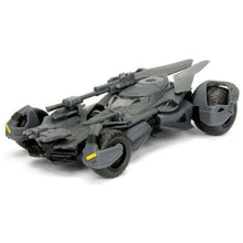 Apresentamos Veículo Batman Justice League Batmobile com o SKU 239923018 recomendado para + 8 anos